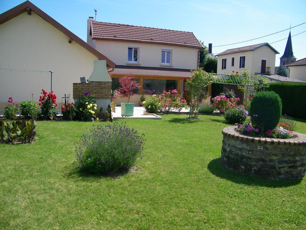 Bed and Breakfast Au Pied Du Cognelot Chalindrey Zewnętrze zdjęcie